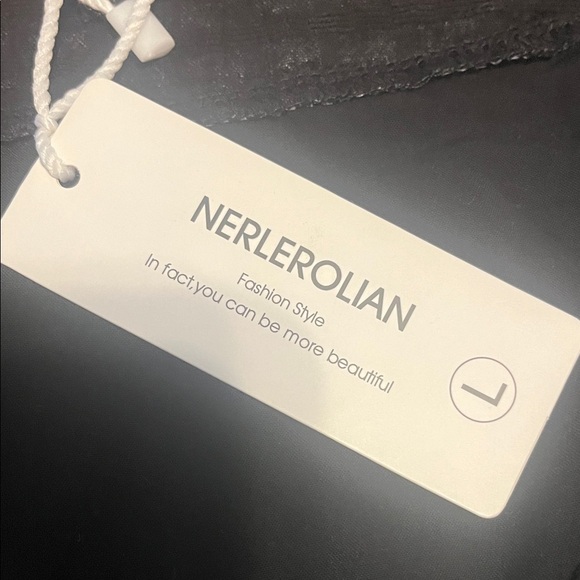 Nerlerolian NWT Black Button-Down Ruffle Top Large - Picture 3 of 7